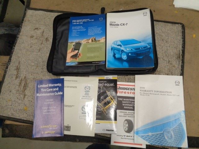 CX-7      2009 Owners Manual 1925952