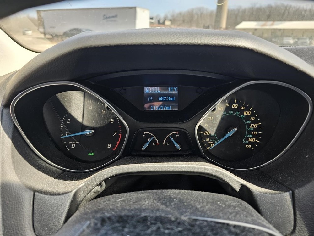 FOCUS 2012 Headrest 2443282