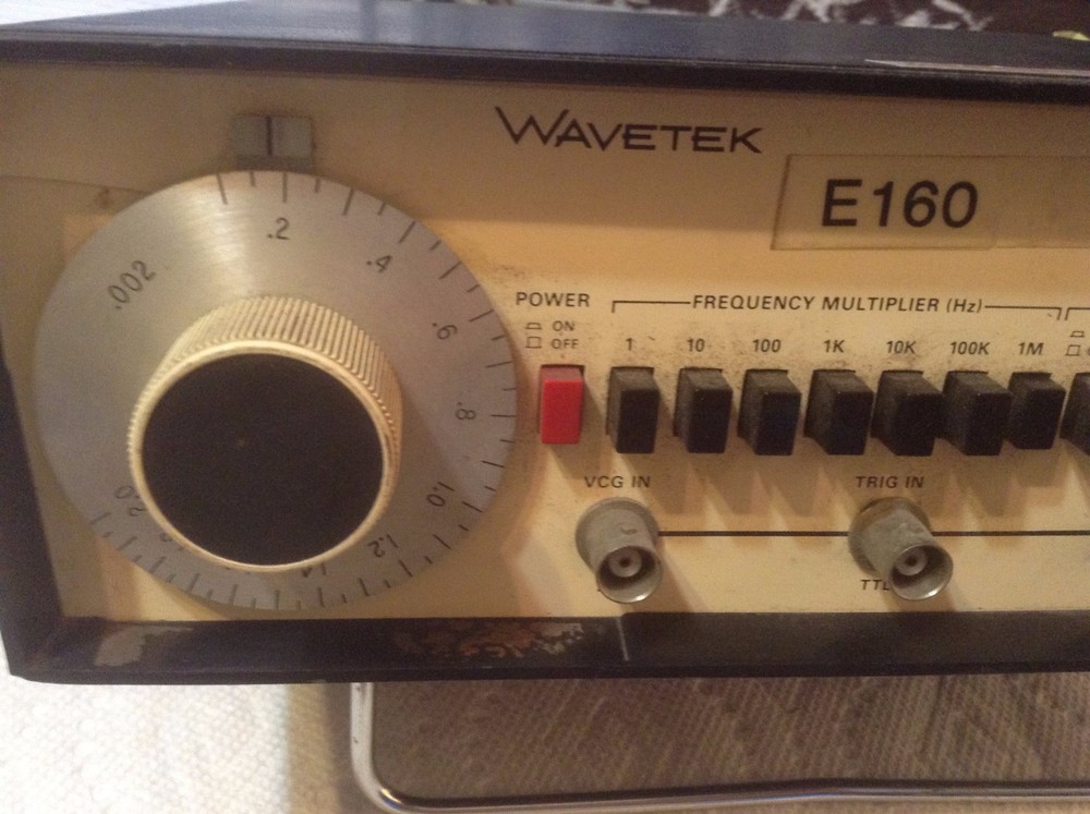 Wavetek 182 Function Generator