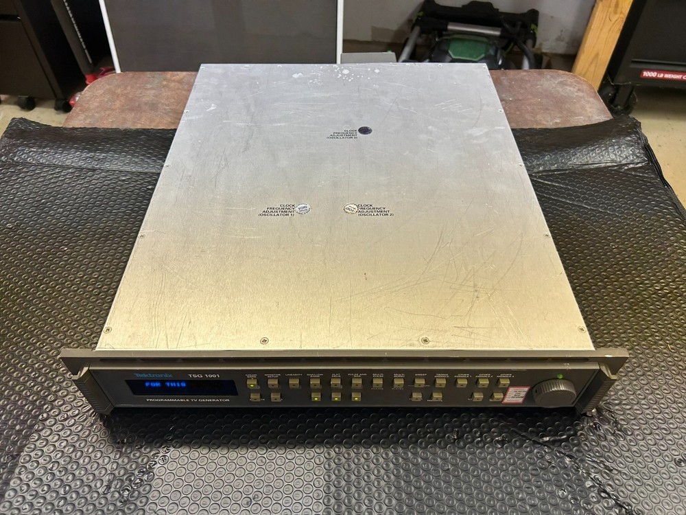 Tektronix TSG-1001 Programmable TC Generator