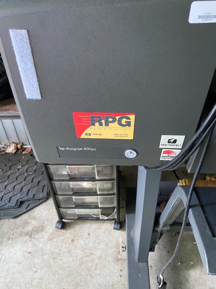 HP DesignJet 800 Color Printer Plotter. $1000 or best offer