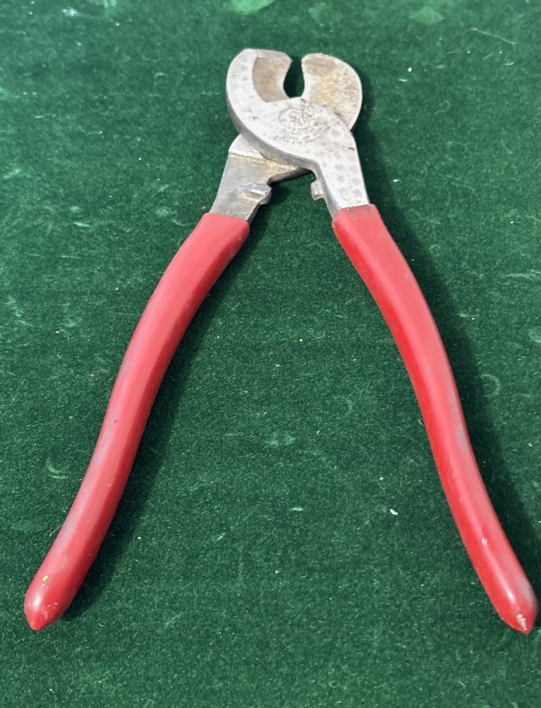 Klein Tools 63050 9-1/2" High Leverage Cable Cutters Pliers