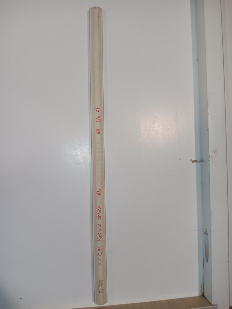 1 Pack (4 Linear Ft) ..Ceramic Wall Tile Trim..Glossy Beige