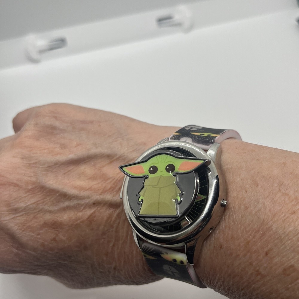 Yoda Star Wars Mandalorian Watch