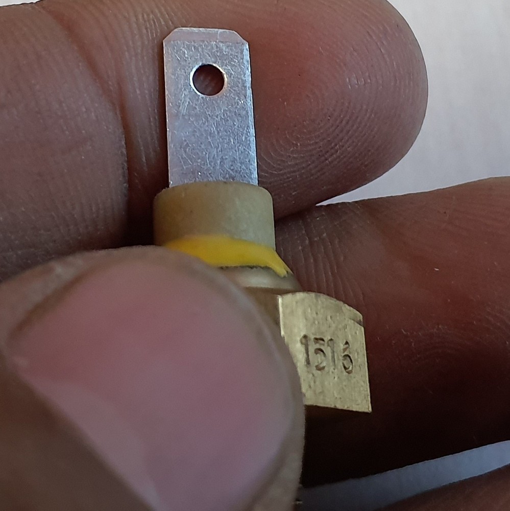 For Mahindra Tractor Temperature Sensor Unit E007700921B91