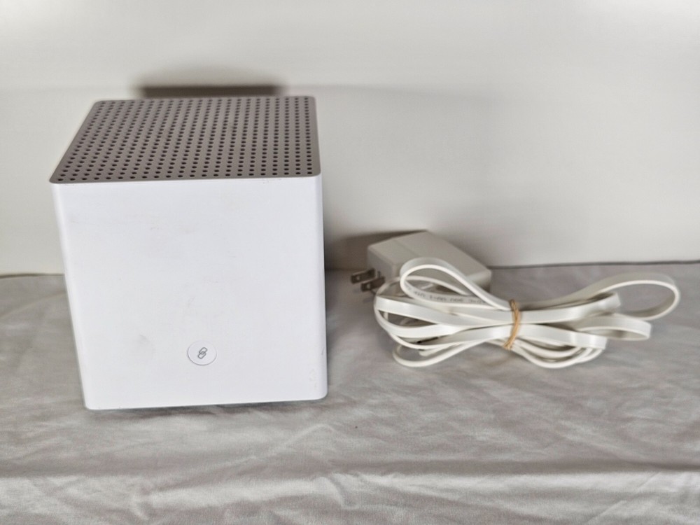 Verizon CZ 3D76 White Internet Gateway Wireless Modem Router