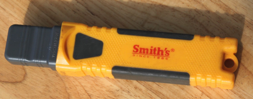 Smith's DCS4 Diamond Combination Fine / Coarse Sharpening Stone Compact