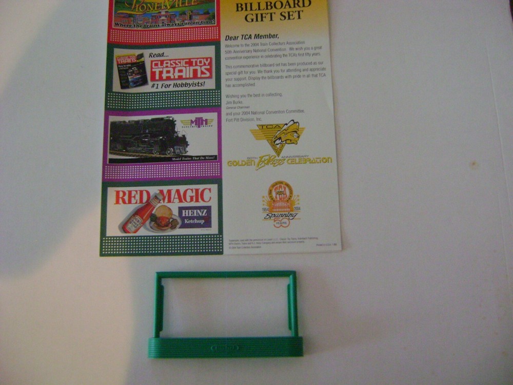 Lionel 2004 National Convention Billboard Gift Set & Standard Plastic Frame