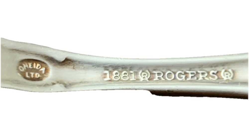 21 Piece Oneida- 1881 Roger’s Silverplate Flatware