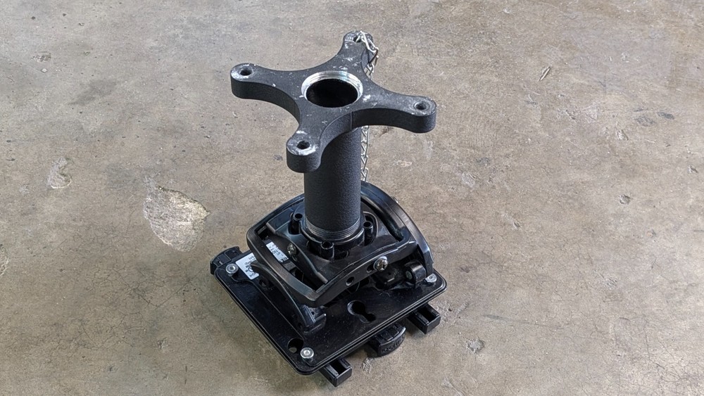 Chief Manufacturing RPMA000 Projector Mount