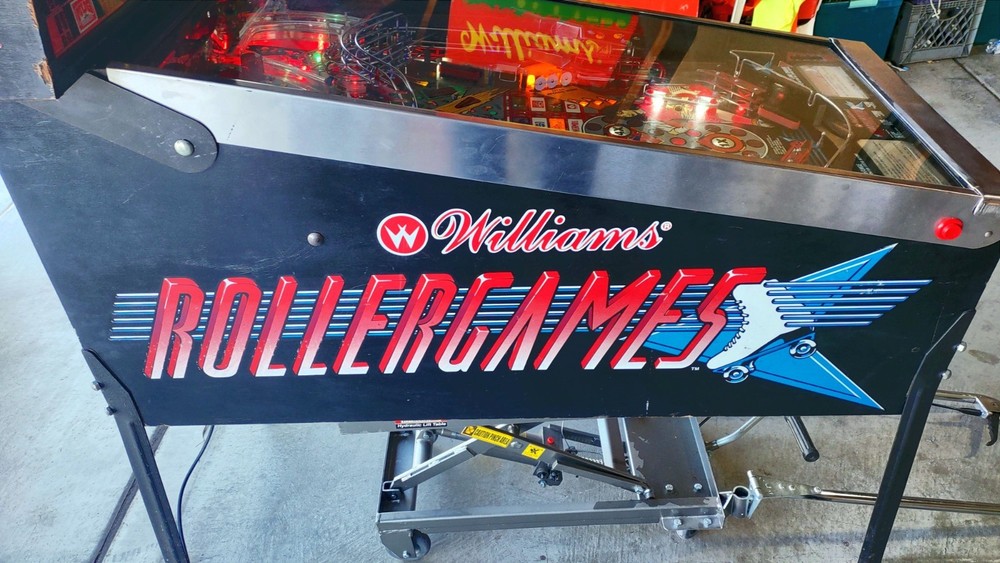 Williams RollerGames Pinball Machine