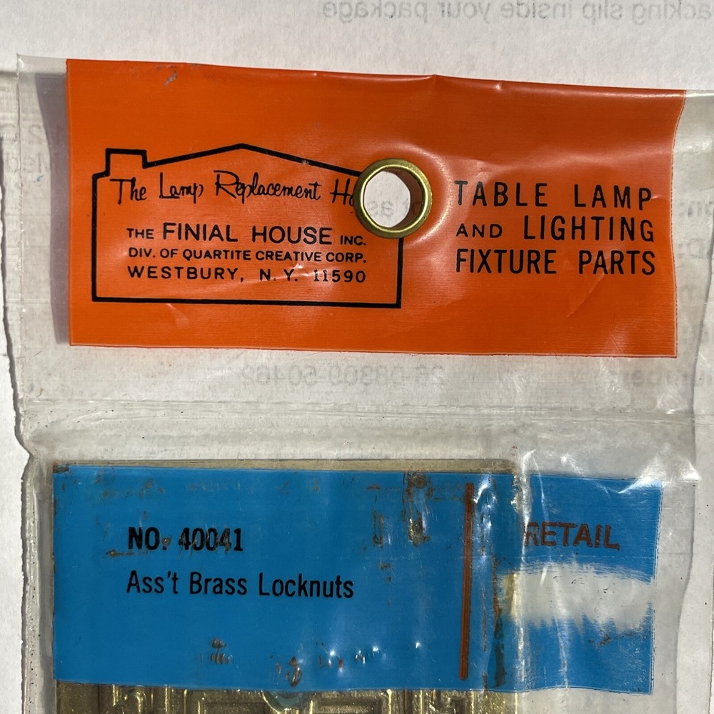 VINTAGE ORIGINAL FINIAL HOUSE TOOGLE SWITCH PLATE