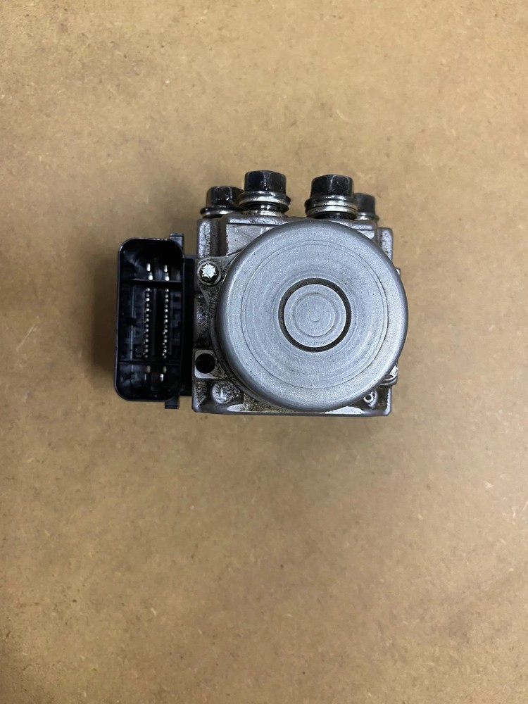 KAWASAKI Z900 2020 ABS block module pump