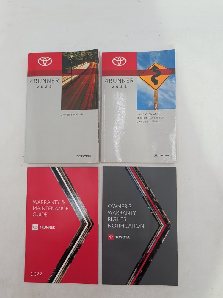 2022 Toyota 4Runner Owner's Manual With Navigation System