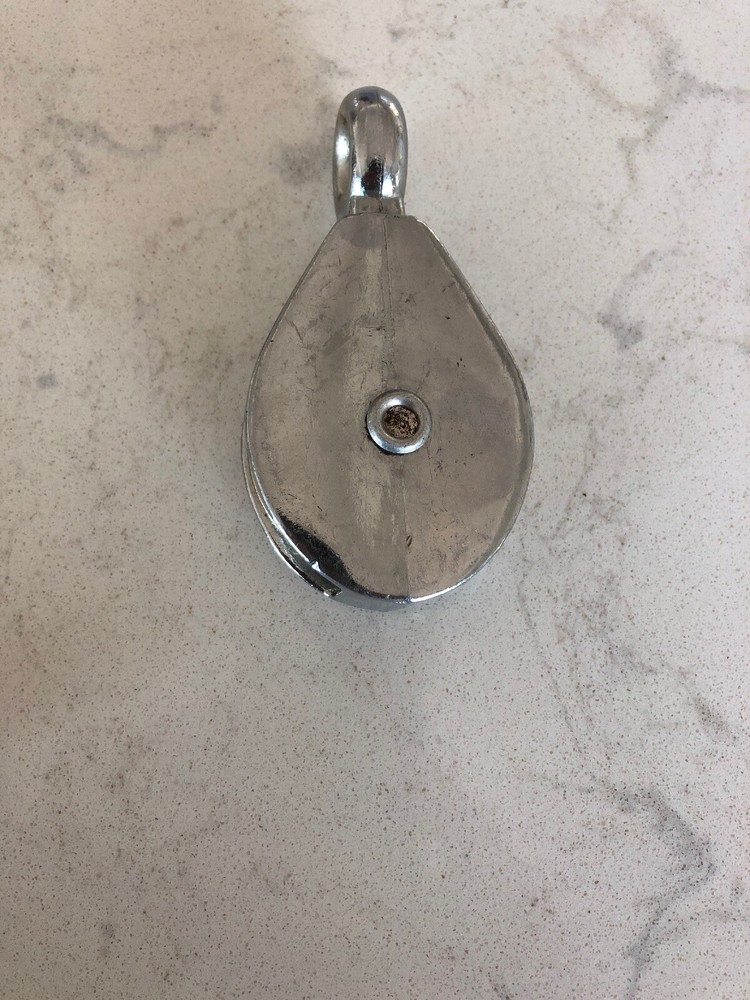 LARGE SINGLE SOLID EYE PULLEY 4”X2”1” Made In Taiwan