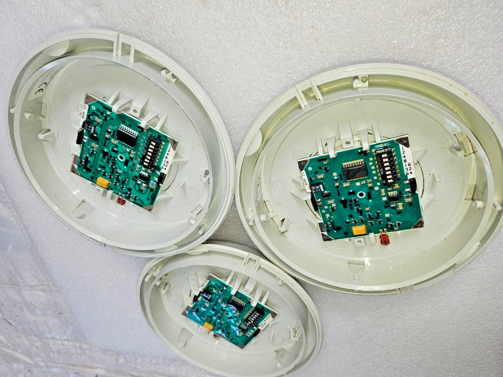 Autronica BHH-31A optical smoke detector.