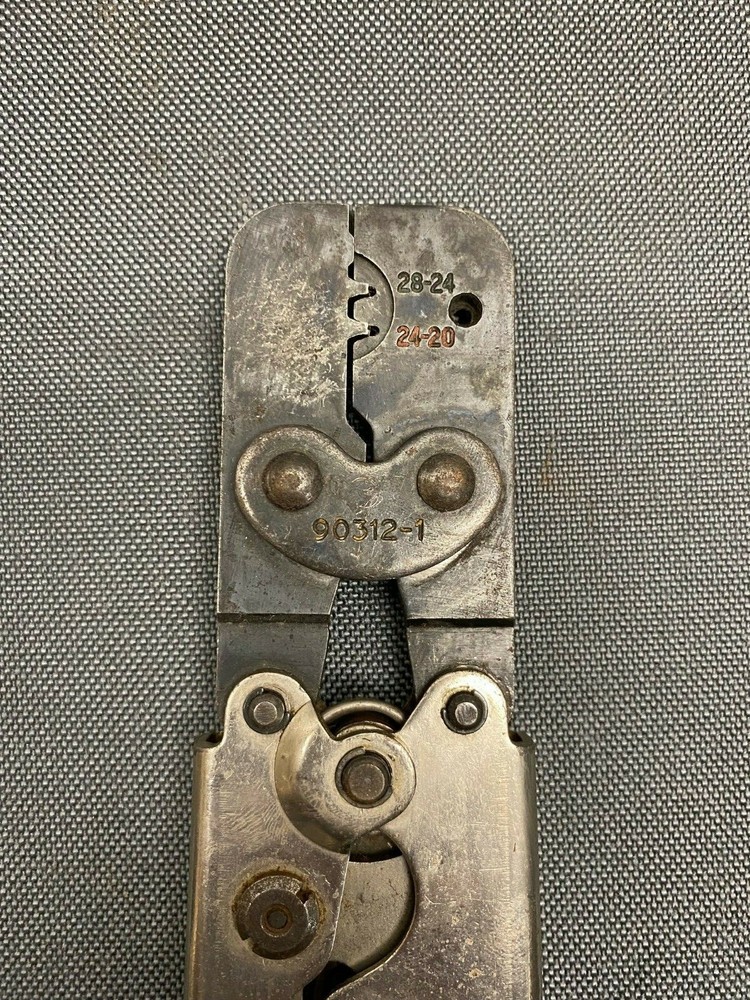 AMP Tyco 90312-1 Hand Crimp Crimping Tool
