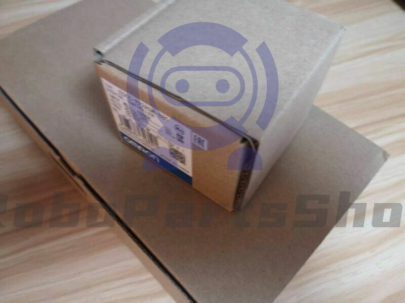 NEW Digital Omron Temperature Controller E5CC-RX2ASM-880 1pcs