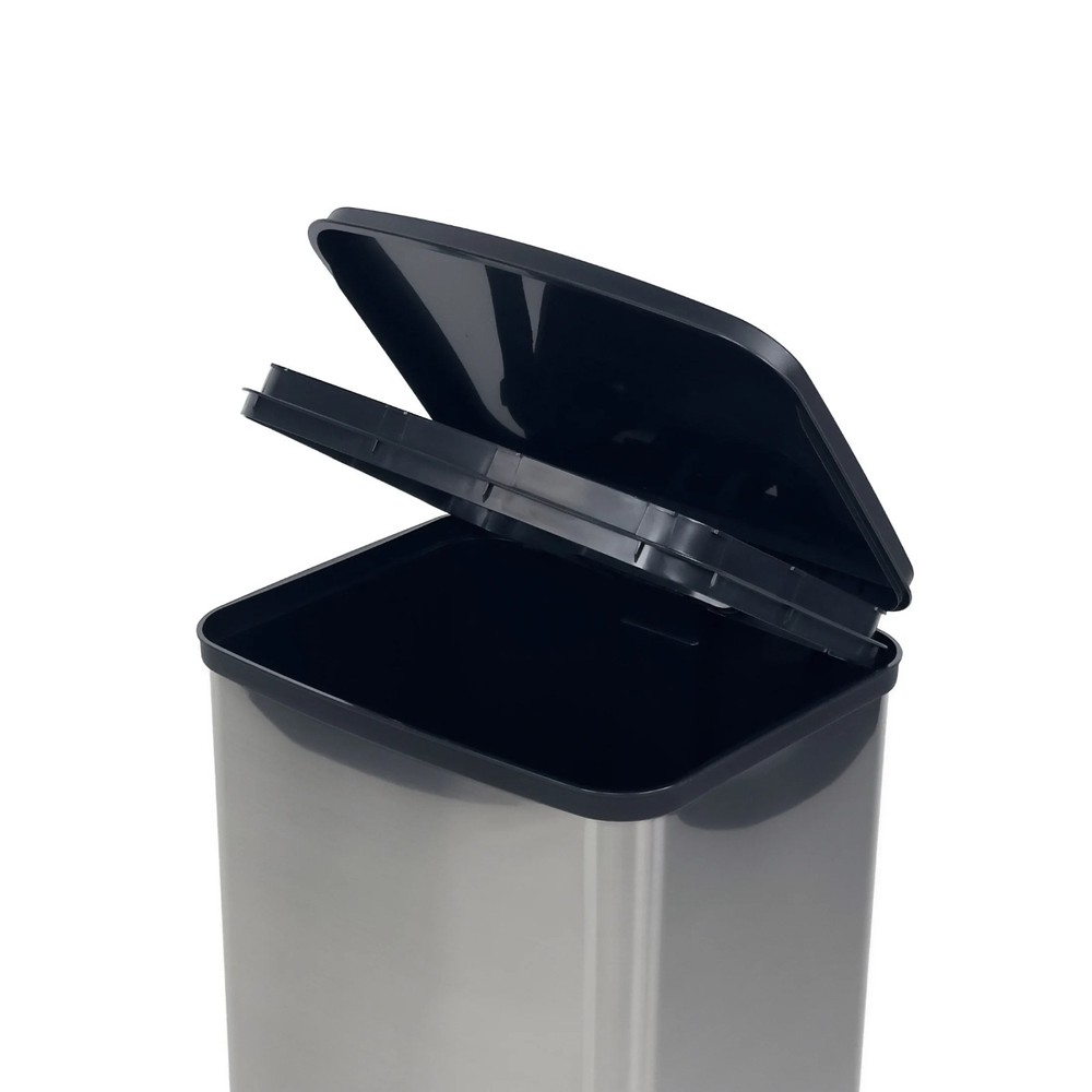 Mainstays Kitchen Trash Can, 13.2 Gallon Plastic Step Garbage Bin with Lid, Silv