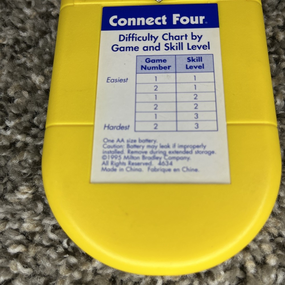 Milton Bradley 1995 Connect Four Electronic Hand Held Game TESTED