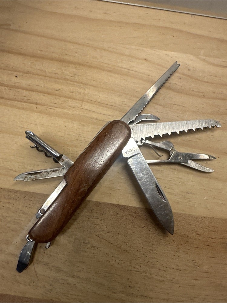 Multitool with “Biltmore” Branded