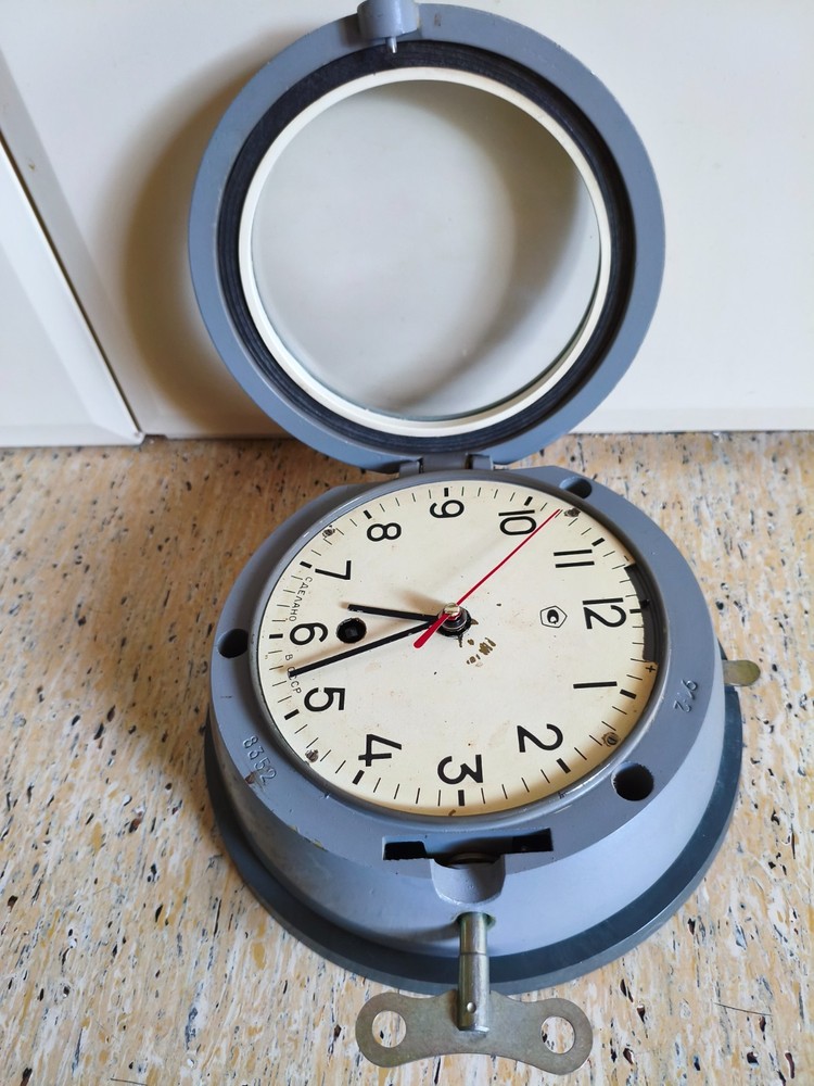 Vintage Soviet Marine Ship Clock – Original Chistopol Navy Timepiece – Functiona