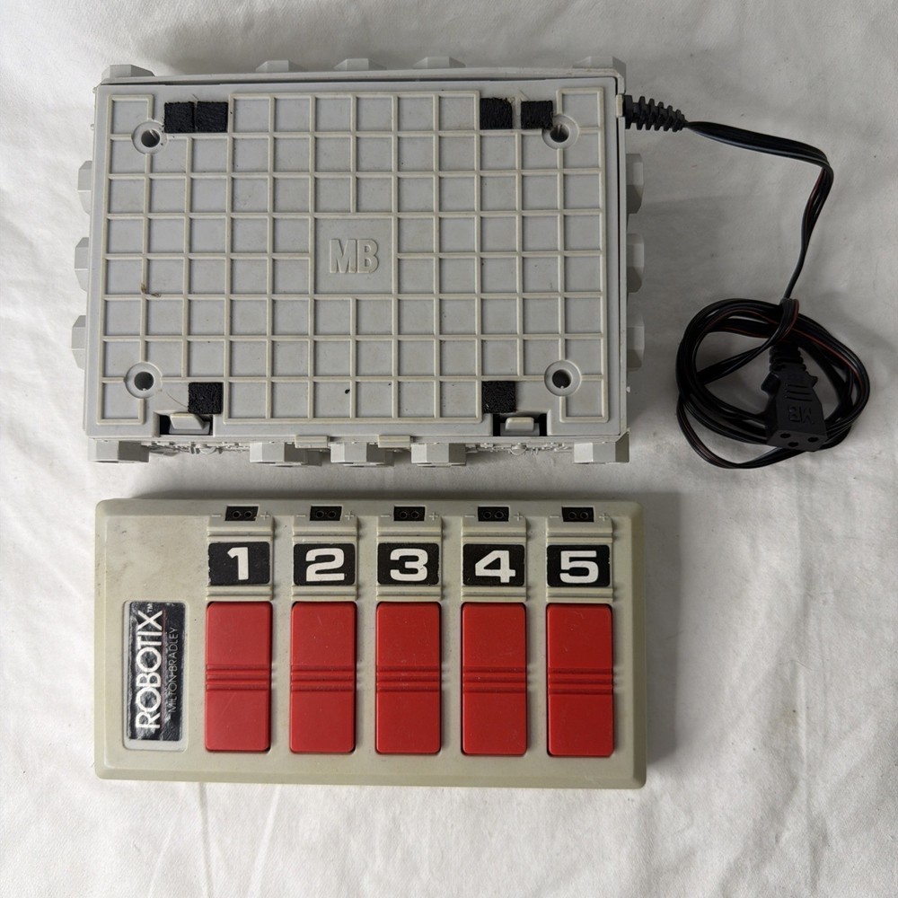 Vintage Robotix Milton Bradley 1984 Battery Box And Switch Panel Untested Toy