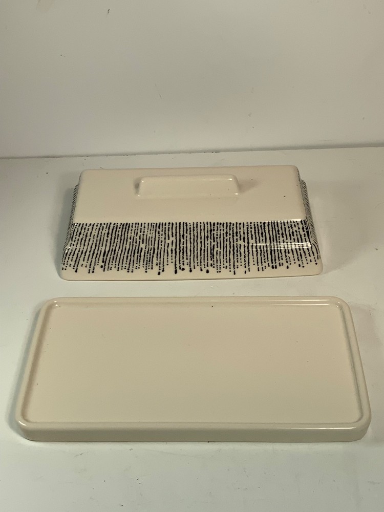 Thyme & Table Riley Covered Stoneware Butter Dish 7.5 in.