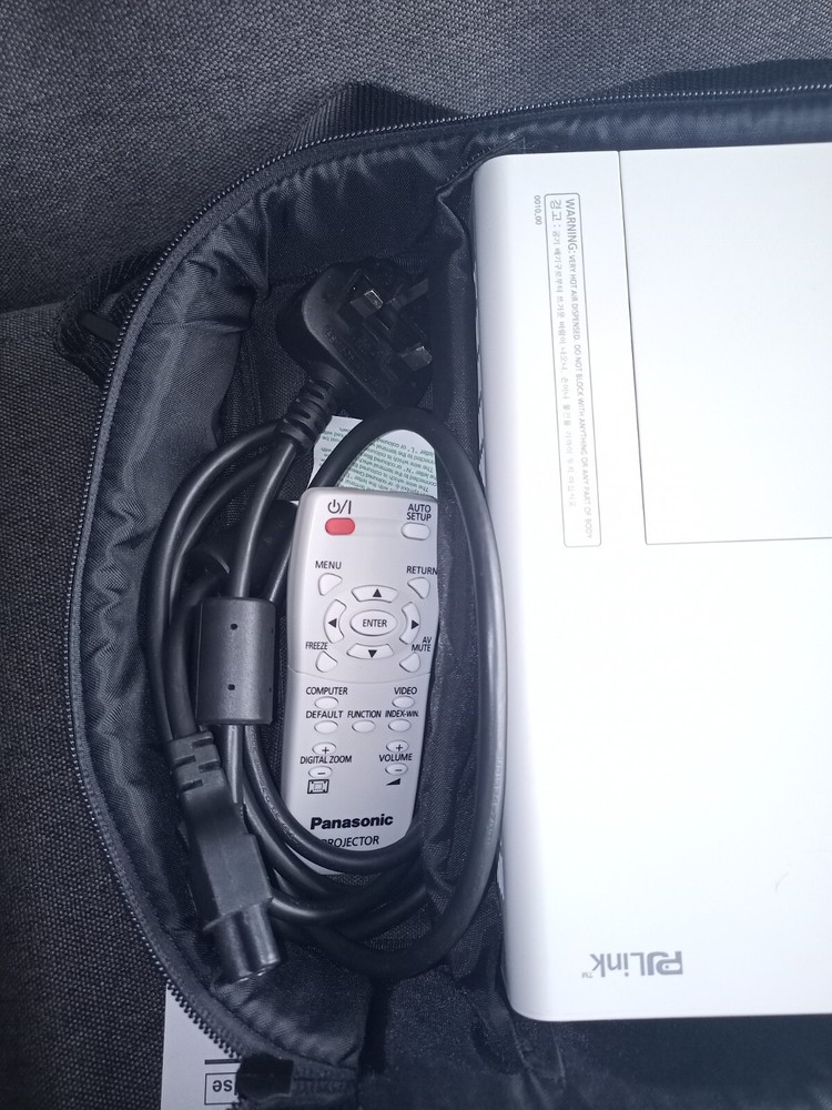 Panasonic PT-LB3EA LCD Projector