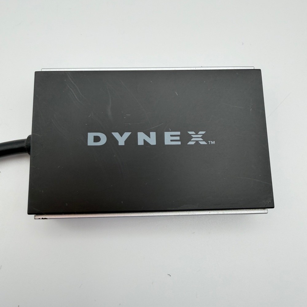 Dynex DX CR212 Compact USB Memory Card Reader MS SD MicroSD Black