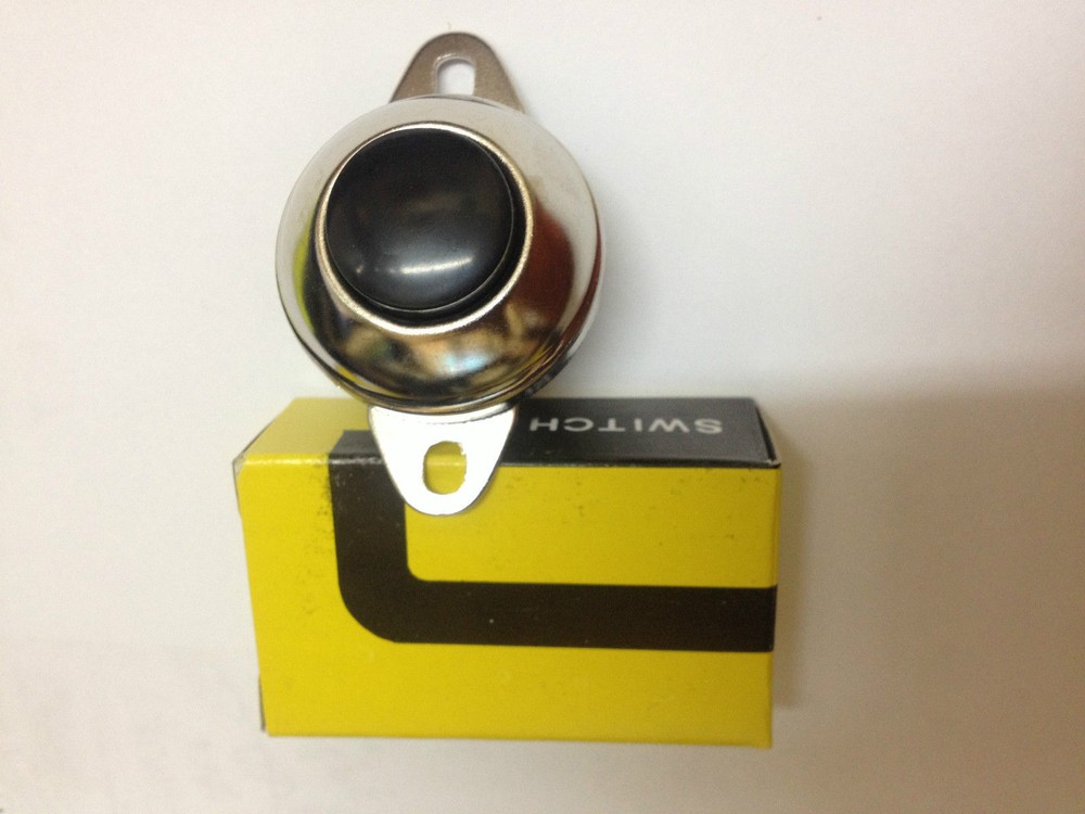 12 Volt Universal Horn Button with Flush Mount