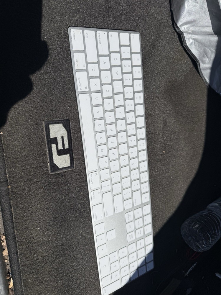 Apple Wireless Rechargeable Bluetooth Magic Keyboard With Numeric Keypad