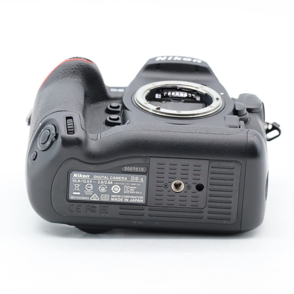Nikon D5 (XQD-Type) (Shutter Count:57206)