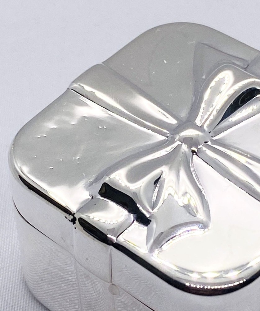 Tiffany & Co Ribbon Sterling SIlver 925 Pill Case