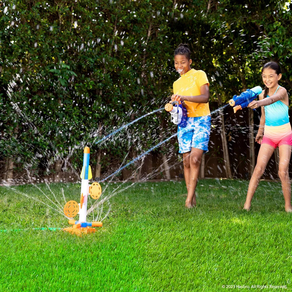 Nerf Super Soaker Skyblast Target Sprinkler - Aim/Strike/Launches up to 8'!