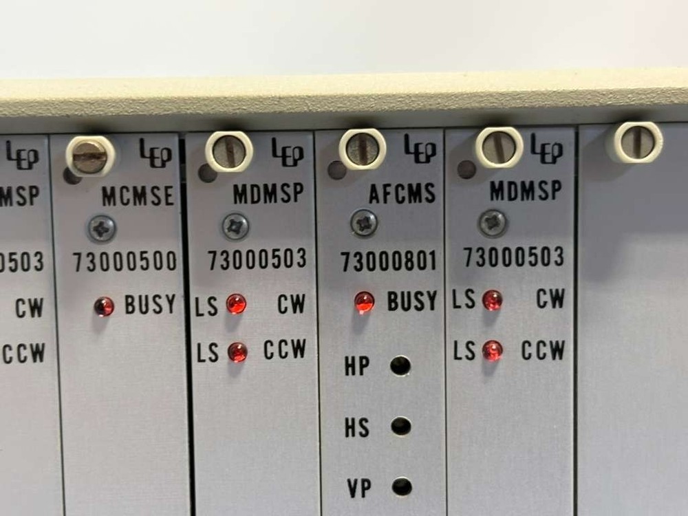 LEP Ludl Electronic Products Interface Controller Chassis 73000101 w/ Modules