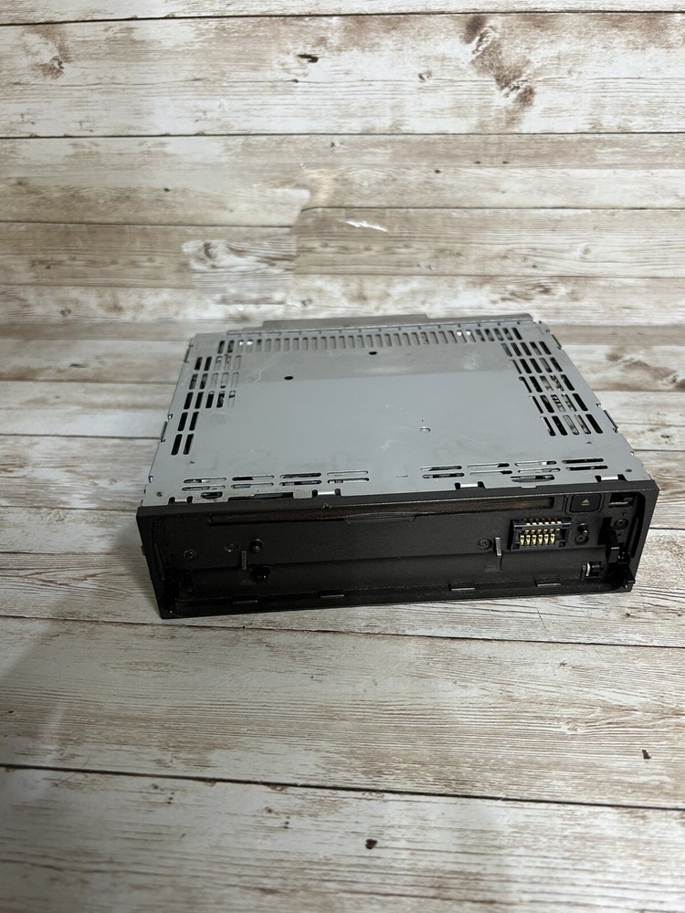 PIONEER DEH-P4700MP Missing Face Plate Receiver Only