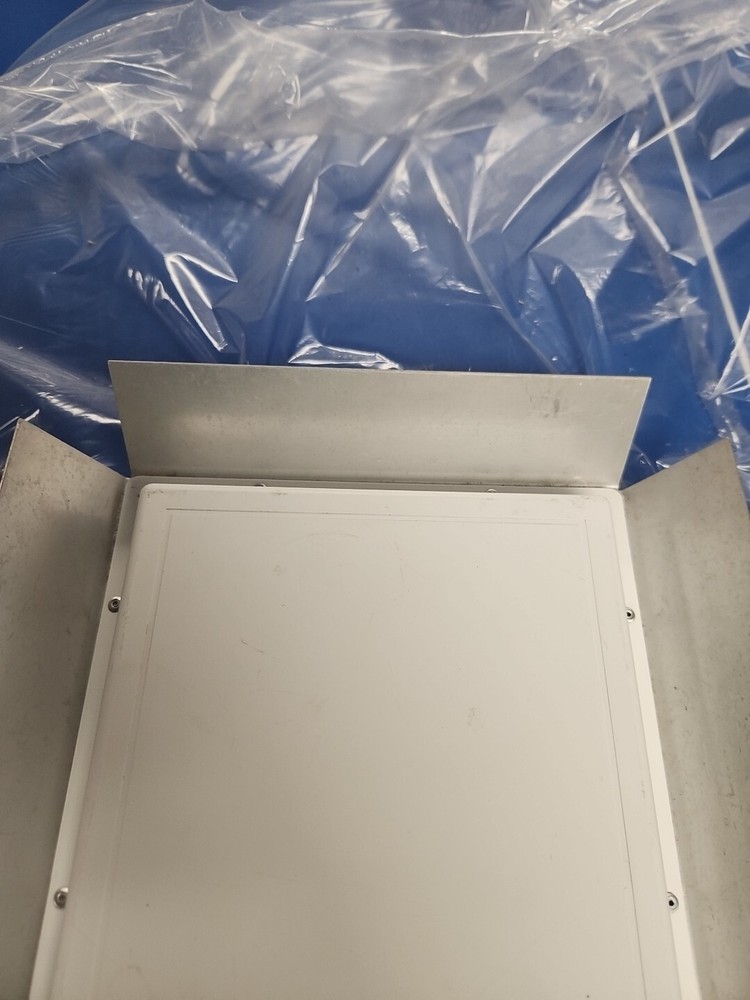 Hyperlink Technologies Model HG2416P 2.4 GHz 15.5 dBi Flat Panel Antenna
