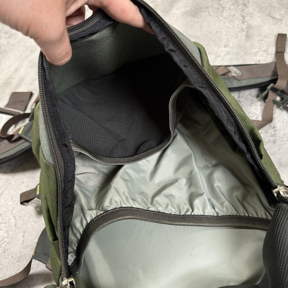 VORTEX Hiking Backpack - Green/Gray - Read