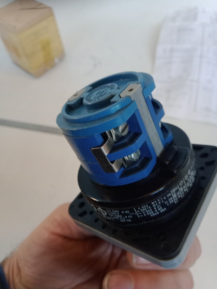 New Kraus & Naimer C18 A005E Switch