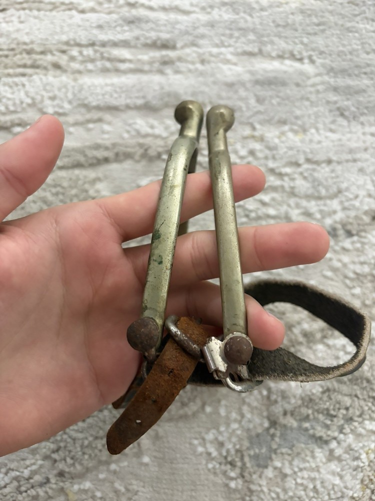 Vtg NEVER RUST England Riding Spurs & Leathers