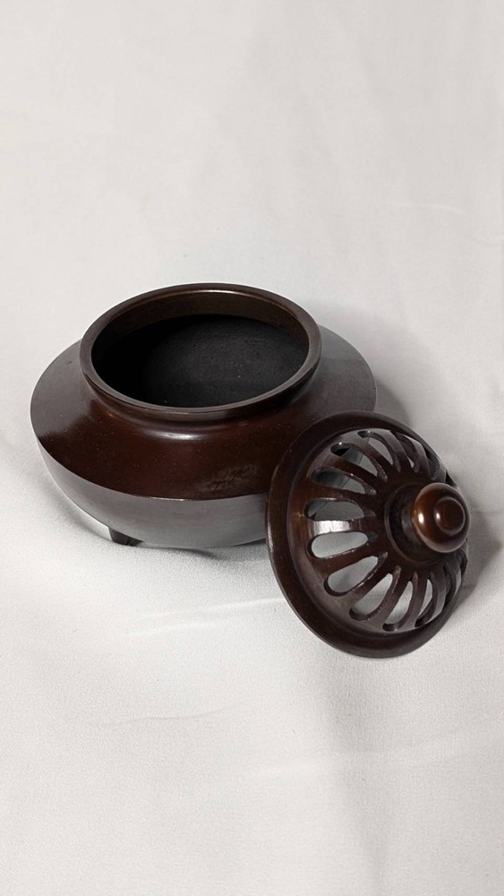 Zuho Bronze Incense Burner - Chic