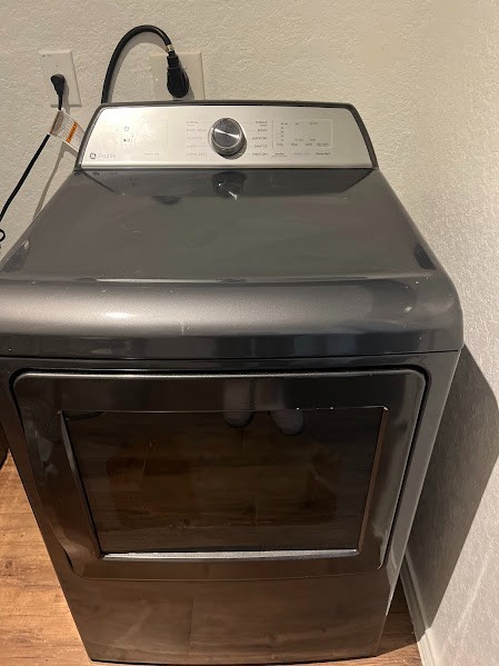 GE washer dryer set used pre owned