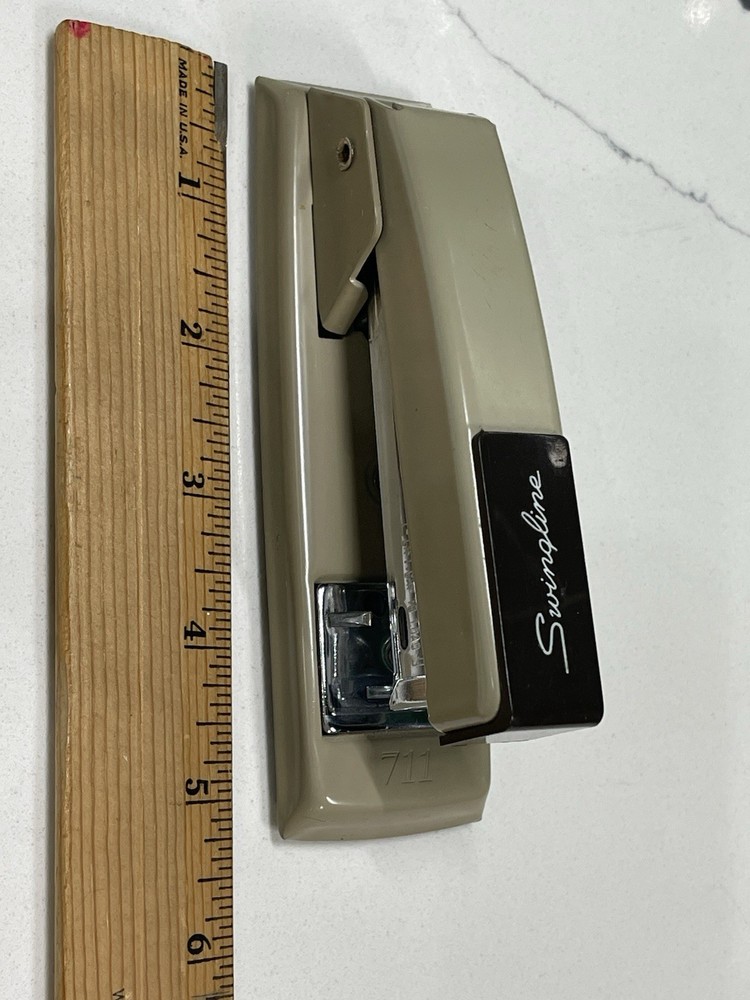 Vintage Swingline #711 Small Compact Stapler EUC