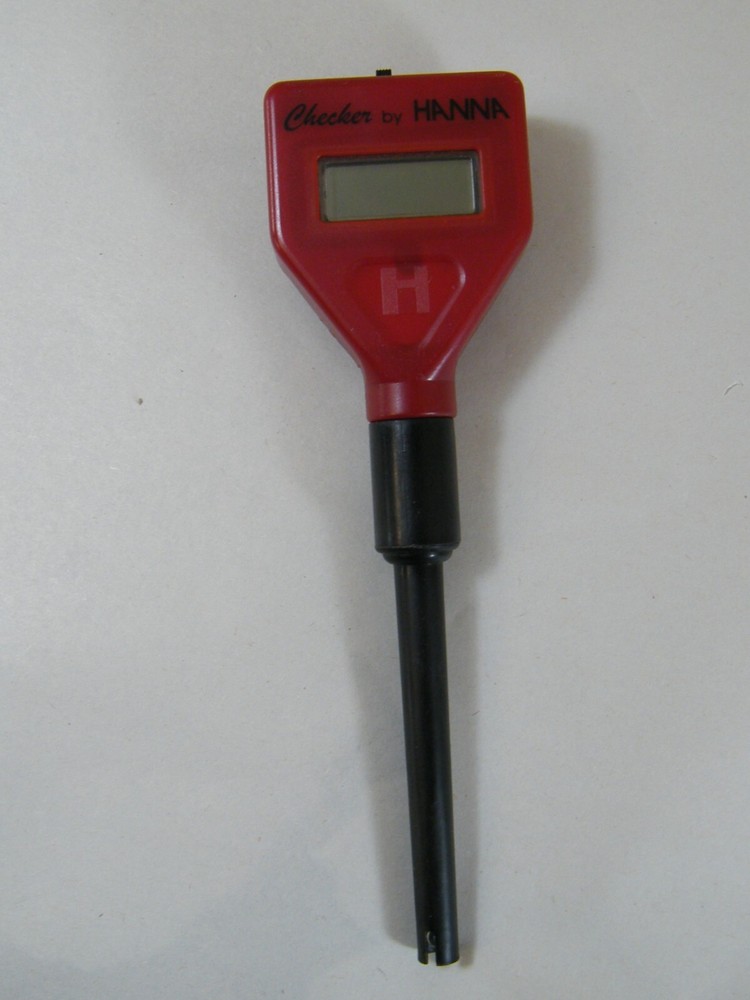 HANNA INSTRUMENT CHECKER PH TESTER WITH ORIGINAL BOX