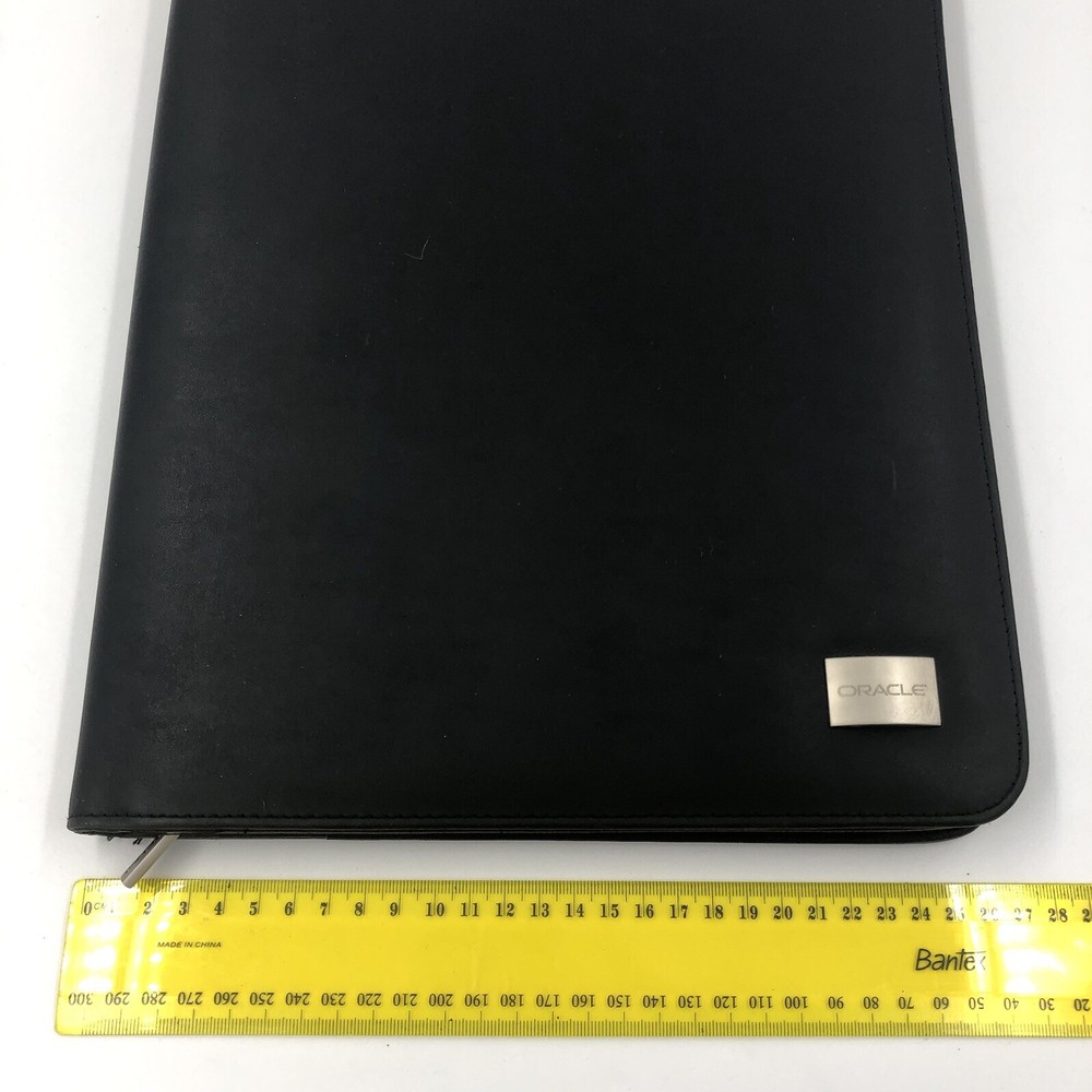 Oracle A4 Document Wallet with Zip Closure & Several Sections As New Condition