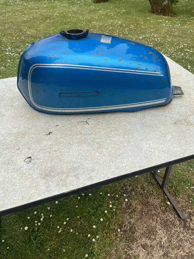 Suzuki Gt250 Fuel Tank