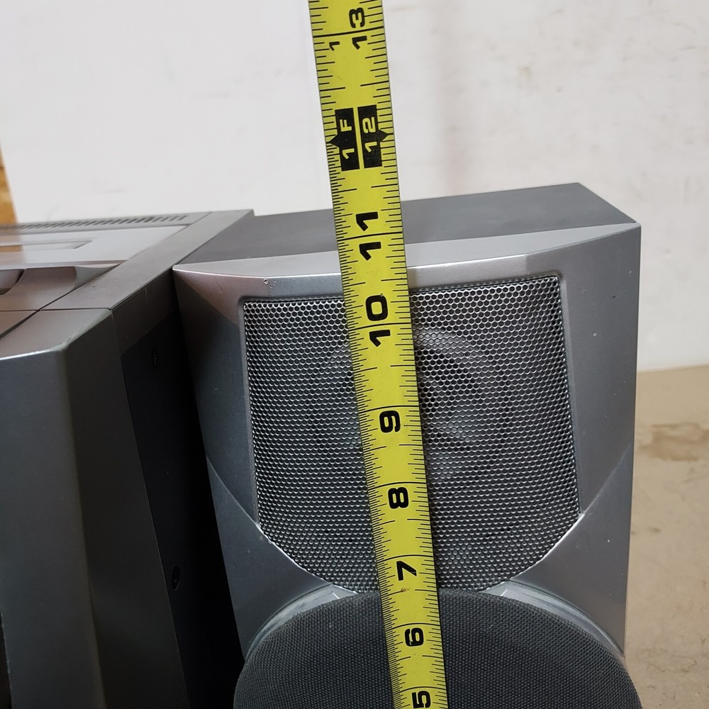 Emerson Compact Disc Player 16 track Model MS7628 - Check Description