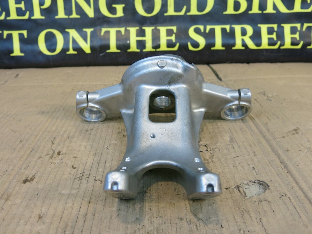 Yamaha X-Max 300 Top Yoke