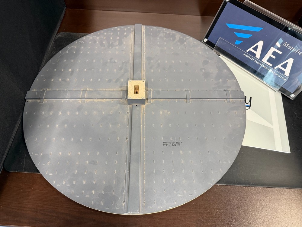 Antenna Plate 3718649-001 Removed Working